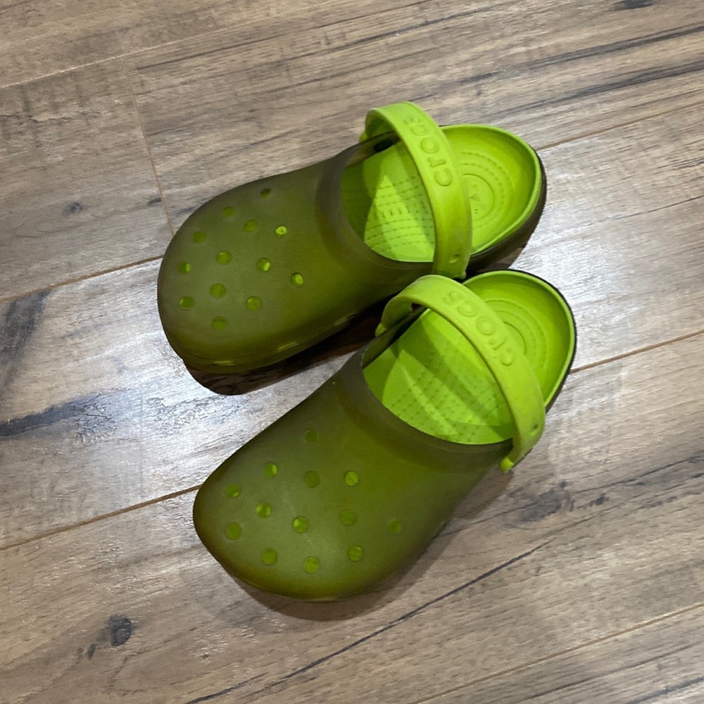 Crocs